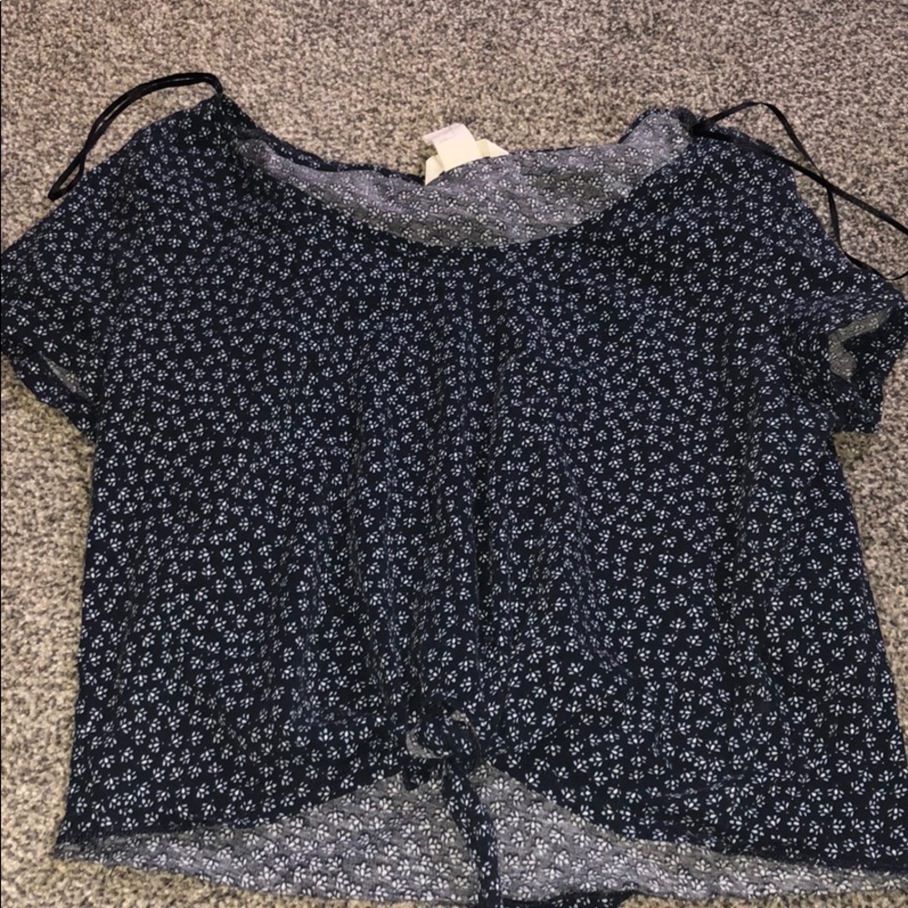 Flower printed tied shirt, never worn